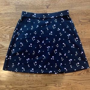 LOFT mini skirt Black floral in EUC